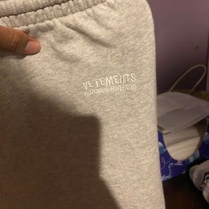 Vetement sweatpants good condition.